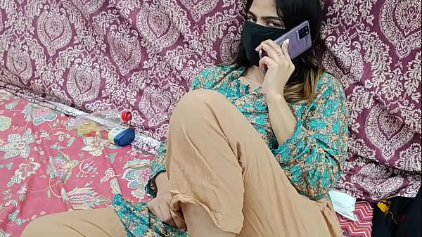 XXX Desi Stepdaughter Caught Calling Her Boyfriend Fucked By Her Own Stepfather