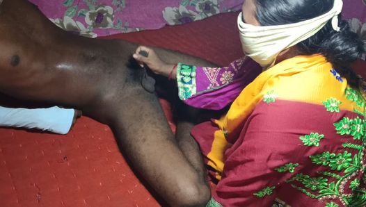 Desi bhabhi ko ghar per bulakar chudai ki