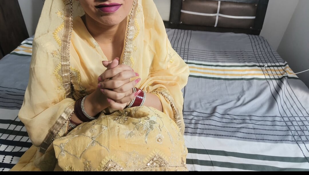 Jeth caught new married Indian bahu smoking cigerate and deal with horny sex most viral Indian sex